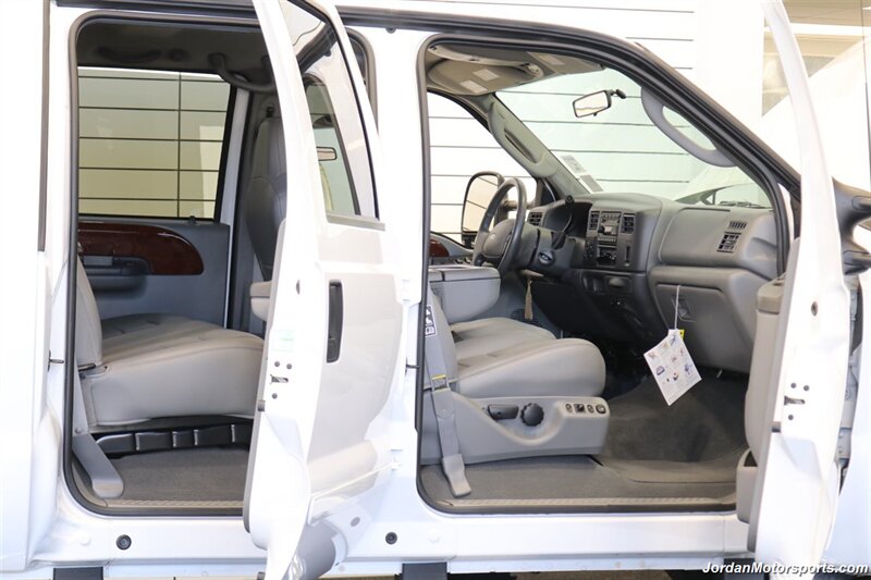 2003 Ford F-350 Super Duty Lariat 4dr Crew Cab Lariat  LARIAT FX4 LWB CREW CAB 4X4 ONLY 3802 ORIGINAL MILES BRAND NEW F-250 2002 2001 1999 - Photo 47 - Portland, OR 97230