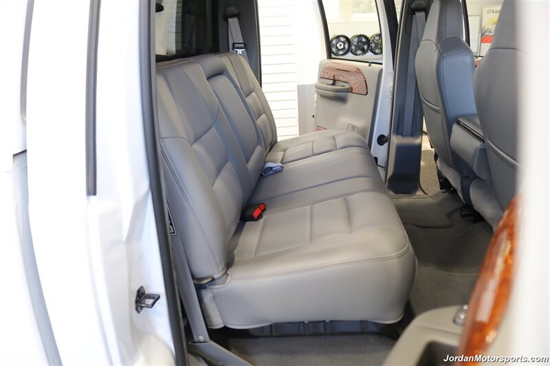 2003 Ford F-350 Super Duty Lariat 4dr Crew Cab Lariat  LARIAT FX4 LWB CREW CAB 4X4 ONLY 3802 ORIGINAL MILES BRAND NEW F-250 2002 2001 1999 - Photo 19 - Portland, OR 97230