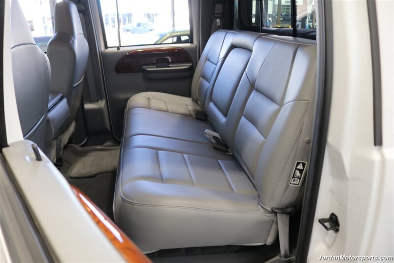 2003 Ford F-350 Super Duty Lariat 4dr Crew Cab Lariat  LARIAT FX4 LWB CREW CAB 4X4 ONLY 3802 ORIGINAL MILES BRAND NEW F-250 2002 2001 1999 - Photo 18 - Portland, OR 97230