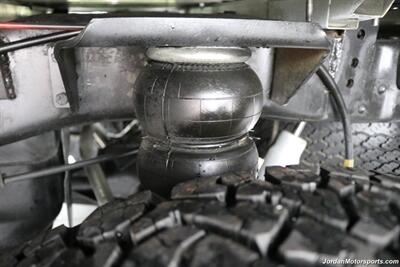 2001 Ford F-350 Lariat  CALIFORNIA TRUCK ALL OF ITS LIFE* 100% RUST FREE* 55K MLS ORIGINAL* NEW BFG KO3 10-PLYs* NEW BRAKES-ROTORS-FLUIDS* REAR AIR BAGS WITH ONBOARD COMPRESSOR* SPRAY IN BED LINER* ALL BOOKS & KEYS - Photo 28 - Portland, OR 97230