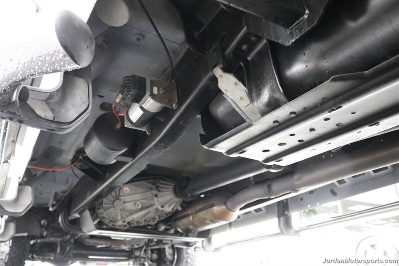 2001 Ford F-350 Lariat  CALIFORNIA TRUCK ALL OF ITS LIFE* 100% RUST FREE* 55K MLS ORIGINAL* NEW BFG KO3 10-PLYs* NEW BRAKES-ROTORS-FLUIDS* REAR AIR BAGS WITH ONBOARD COMPRESSOR* SPRAY IN BED LINER* ALL BOOKS & KEYS - Photo 27 - Portland, OR 97230