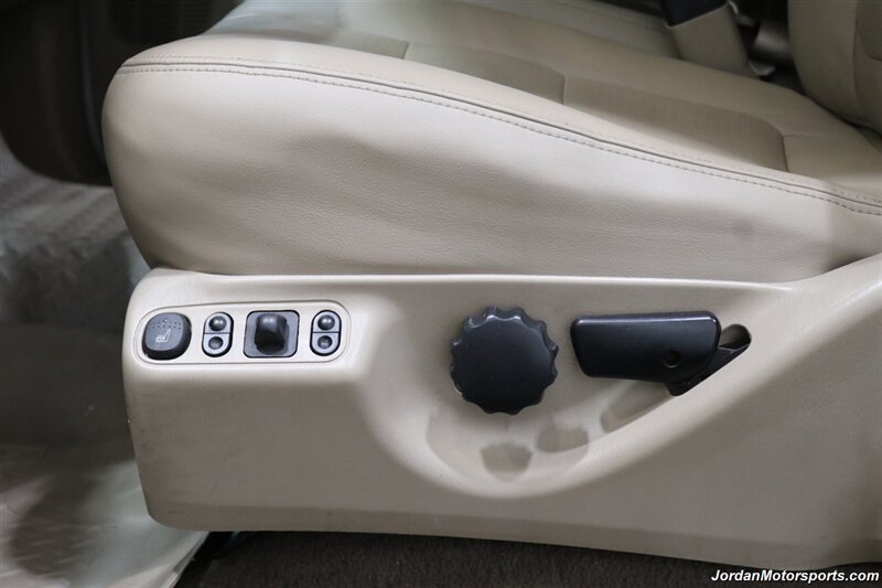 2001 Ford F-350 Lariat  CALIFORNIA TRUCK ALL OF ITS LIFE* 100% RUST FREE* 55K MLS ORIGINAL* NEW BFG KO3 10-PLYs* NEW BRAKES-ROTORS-FLUIDS* REAR AIR BAGS WITH ONBOARD COMPRESSOR* SPRAY IN BED LINER* ALL BOOKS & KEYS - Photo 68 - Portland, OR 97230