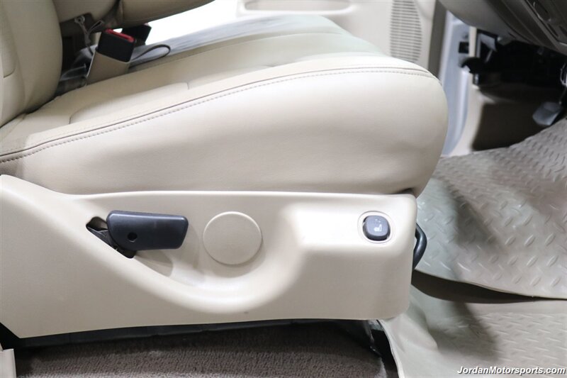 2001 Ford F-350 Lariat  CALIFORNIA TRUCK ALL OF ITS LIFE* 100% RUST FREE* 55K MLS ORIGINAL* NEW BFG KO3 10-PLYs* NEW BRAKES-ROTORS-FLUIDS* REAR AIR BAGS WITH ONBOARD COMPRESSOR* SPRAY IN BED LINER* ALL BOOKS & KEYS - Photo 69 - Portland, OR 97230