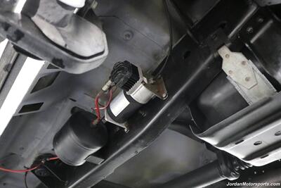 2001 Ford F-350 Lariat  CALIFORNIA TRUCK ALL OF ITS LIFE* 100% RUST FREE* 55K MLS ORIGINAL* NEW BFG KO3 10-PLYs* NEW BRAKES-ROTORS-FLUIDS* REAR AIR BAGS WITH ONBOARD COMPRESSOR* SPRAY IN BED LINER* ALL BOOKS & KEYS - Photo 24 - Portland, OR 97230