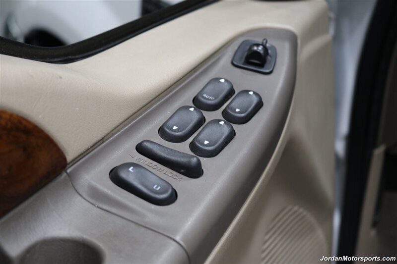 2001 Ford F-350 Lariat  CALIFORNIA TRUCK ALL OF ITS LIFE* 100% RUST FREE* 55K MLS ORIGINAL* NEW BFG KO3 10-PLYs* NEW BRAKES-ROTORS-FLUIDS* REAR AIR BAGS WITH ONBOARD COMPRESSOR* SPRAY IN BED LINER* ALL BOOKS & KEYS - Photo 91 - Portland, OR 97230