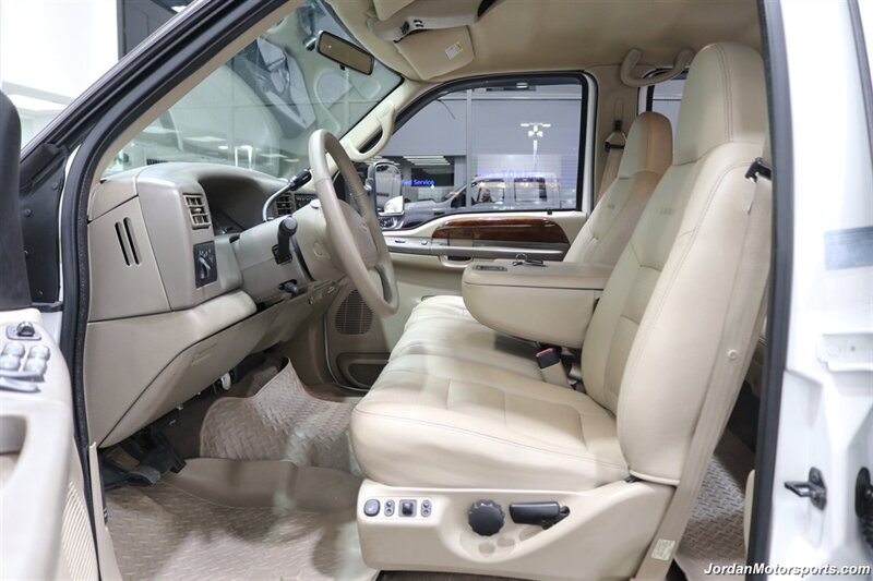 2001 Ford F-350 Lariat  CALIFORNIA TRUCK ALL OF ITS LIFE* 100% RUST FREE* 55K MLS ORIGINAL* NEW BFG KO3 10-PLYs* NEW BRAKES-ROTORS-FLUIDS* REAR AIR BAGS WITH ONBOARD COMPRESSOR* SPRAY IN BED LINER* ALL BOOKS & KEYS - Photo 76 - Portland, OR 97230