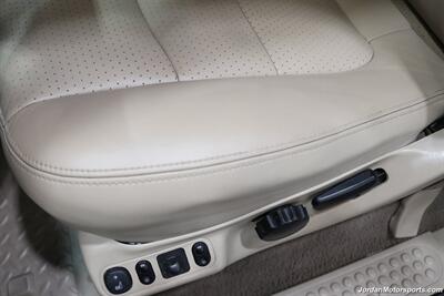 2001 Ford F-350 Lariat  CALIFORNIA TRUCK ALL OF ITS LIFE* 100% RUST FREE* 55K MLS ORIGINAL* NEW BFG KO3 10-PLYs* NEW BRAKES-ROTORS-FLUIDS* REAR AIR BAGS WITH ONBOARD COMPRESSOR* SPRAY IN BED LINER* ALL BOOKS & KEYS - Photo 70 - Portland, OR 97230