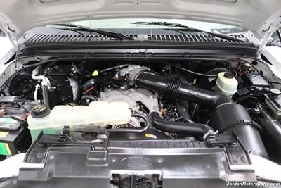 2001 Ford F-350 Lariat  CALIFORNIA TRUCK ALL OF ITS LIFE* 100% RUST FREE* 55K MLS ORIGINAL* NEW BFG KO3 10-PLYs* NEW BRAKES-ROTORS-FLUIDS* REAR AIR BAGS WITH ONBOARD COMPRESSOR* SPRAY IN BED LINER* ALL BOOKS & KEYS - Photo 14 - Portland, OR 97230