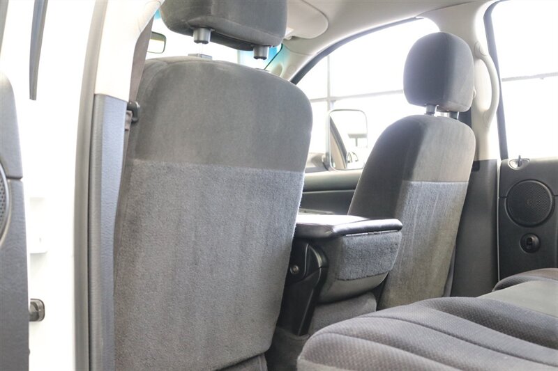 2004 Dodge Ram 2500 SLT 4dr Quad Cab SLT 1-OWNER* 100% RUST FREE* NEW 3 " LEVEL KIT W/ BILSTEIN 5100 SHOCKS* NEW 35 " BFG KO3 12-PLY W/ NEW 17 " WHEELS* NEVER HAD A 5TH WHEEL OR GOOSENECK* ALL SERVICE RECDS SINCE NEW - Photo 76 - Portland, OR 97230