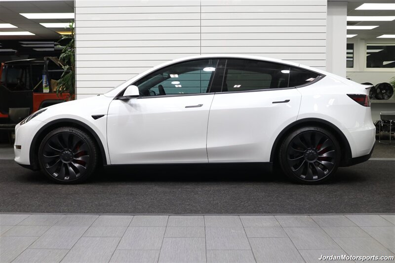 2023 Tesla Model Y Performance  1-OWNER* PERFORMANCE PKG* NEW MICHELIN PILOT SPORT TIRES* FULL FRONT XPEL PPF* FULL NANO XPEL TINT FILM* 2 KEYS-CHARGER-ADAPTERS-PUMP* 0-ACCIDENTS* NON-SMOKER* UNDER FACTORY WARRANTY - Photo 3 - Portland, OR 97230