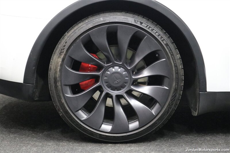 2023 Tesla Model Y Performance  1-OWNER* PERFORMANCE PKG* NEW MICHELIN PILOT SPORT TIRES* FULL FRONT XPEL PPF* FULL NANO XPEL TINT FILM* 2 KEYS-CHARGER-ADAPTERS-PUMP* 0-ACCIDENTS* NON-SMOKER* UNDER FACTORY WARRANTY - Photo 37 - Portland, OR 97230