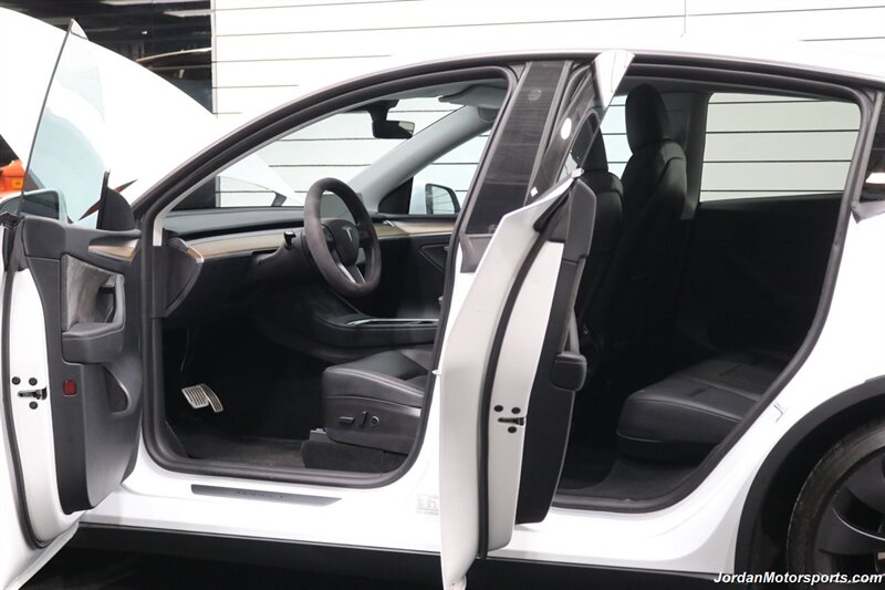 2023 Tesla Model Y Performance  1-OWNER* PERFORMANCE PKG* NEW MICHELIN PILOT SPORT TIRES* FULL FRONT XPEL PPF* FULL NANO XPEL TINT FILM* 2 KEYS-CHARGER-ADAPTERS-PUMP* 0-ACCIDENTS* NON-SMOKER* UNDER FACTORY WARRANTY - Photo 35 - Portland, OR 97230