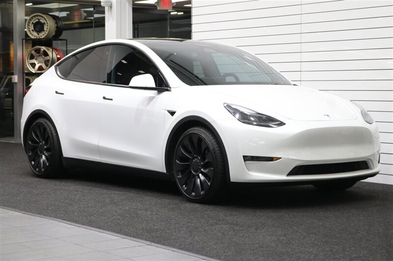 2023 Tesla Model Y Performance  1-OWNER* PERFORMANCE PKG* NEW MICHELIN PILOT SPORT TIRES* FULL FRONT XPEL PPF* FULL NANO XPEL TINT FILM* 2 KEYS-CHARGER-ADAPTERS-PUMP* 0-ACCIDENTS* NON-SMOKER* UNDER FACTORY WARRANTY