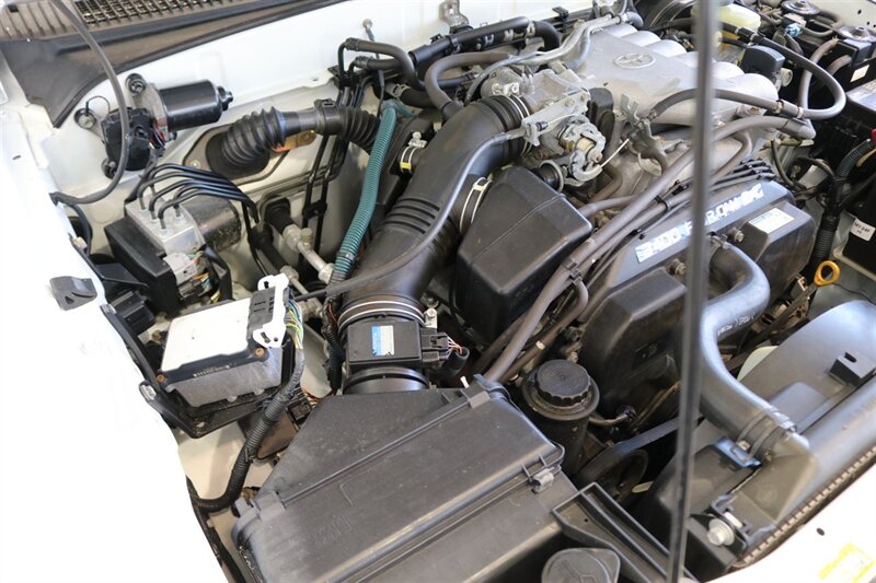 1997 Toyota 4Runner SR5  0-RUST* 5-SPEED* NEW TIMING BELT-WATER PUMP-BRAKES & ROTORS-VALVE COVER GASKETS-AXLE BEARINGS & SEALS-HUBS-AC SERVICE-BILSTEIN TOYTEC LEVEL KIT-33 "BFG KO3s-DIFF DROPS* PAINT MATCHED - Photo 38 - Portland, OR 97230