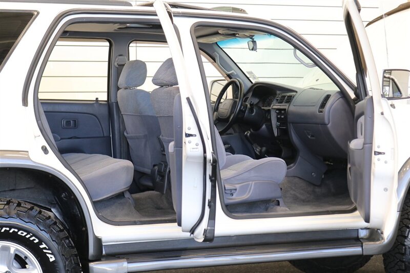 1997 Toyota 4Runner SR5  0-RUST* 5-SPEED* NEW TIMING BELT-WATER PUMP-BRAKES & ROTORS-VALVE COVER GASKETS-AXLE BEARINGS & SEALS-HUBS-AC SERVICE-BILSTEIN TOYTEC LEVEL KIT-33 "BFG KO3s-DIFF DROPS* PAINT MATCHED - Photo 53 - Portland, OR 97230
