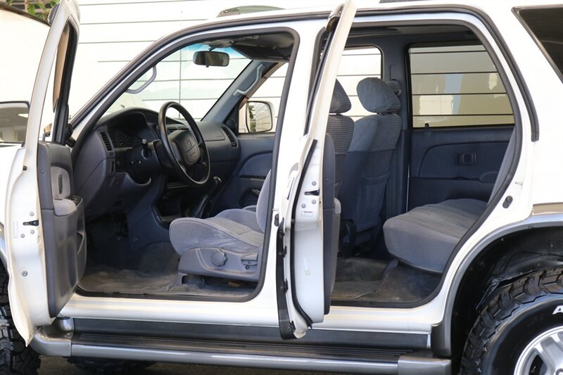 1997 Toyota 4Runner SR5  0-RUST* 5-SPEED* NEW TIMING BELT-WATER PUMP-BRAKES & ROTORS-VALVE COVER GASKETS-AXLE BEARINGS & SEALS-HUBS-AC SERVICE-BILSTEIN TOYTEC LEVEL KIT-33 "BFG KO3s-DIFF DROPS* PAINT MATCHED - Photo 52 - Portland, OR 97230