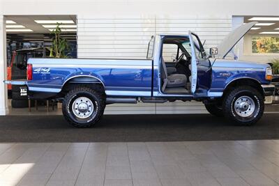 1997 Ford F-250 XLT 1-OWNER* 100% RUST FREE* 71K ACTUAL MILES* 7.5L WITH 5-SPD MANUAL* LINEX BED LINER* FACTORY 2-TONE* NEW 35 " BFG KO3s W/ ALCOA's* FRESH SERVICE* COOLANT FLUSH - AC SERVICE - NEW FLUIDS - Photo 11 - Portland, OR 97230