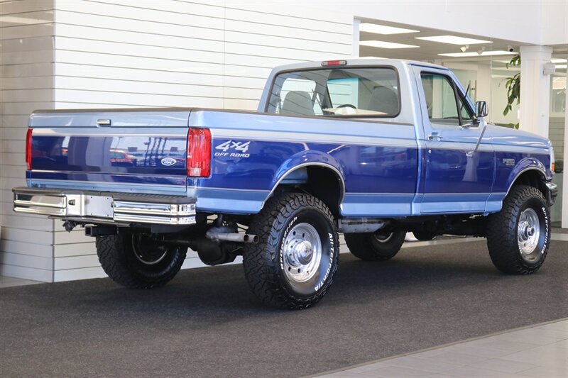 1997 Ford F-250 XLT 1-OWNER* 100% RUST FREE* 71K ACTUAL MILES* 7.5L WITH 5-SPD MANUAL* LINEX BED LINER* FACTORY 2-TONE* NEW 35 " BFG KO3s W/ ALCOA's* FRESH SERVICE* COOLANT FLUSH - AC SERVICE - NEW FLUIDS - Photo 7 - Portland, OR 97230