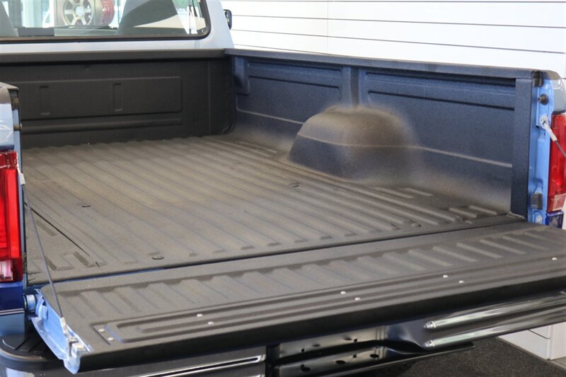 1997 Ford F-250 XLT 1-OWNER* 100% RUST FREE* 71K ACTUAL MILES* 7.5L WITH 5-SPD MANUAL* LINEX BED LINER* FACTORY 2-TONE* NEW 35 " BFG KO3s W/ ALCOA's* FRESH SERVICE* COOLANT FLUSH - AC SERVICE - NEW FLUIDS - Photo 42 - Portland, OR 97230