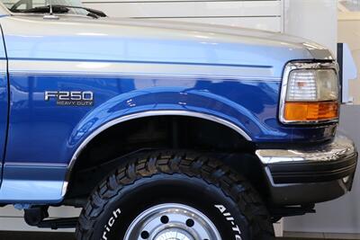 1997 Ford F-250 XLT 1-OWNER* 100% RUST FREE* 71K ACTUAL MILES* 7.5L WITH 5-SPD MANUAL* LINEX BED LINER* FACTORY 2-TONE* NEW 35 " BFG KO3s W/ ALCOA's* FRESH SERVICE* COOLANT FLUSH - AC SERVICE - NEW FLUIDS - Photo 49 - Portland, OR 97230