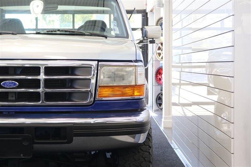 1997 Ford F-250 XLT 1-OWNER* 100% RUST FREE* 71K ACTUAL MILES* 7.5L WITH 5-SPD MANUAL* LINEX BED LINER* FACTORY 2-TONE* NEW 35 " BFG KO3s W/ ALCOA's* FRESH SERVICE* COOLANT FLUSH - AC SERVICE - NEW FLUIDS - Photo 46 - Portland, OR 97230