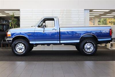 1997 Ford F-250 XLT 1-OWNER* 100% RUST FREE* 71K ACTUAL MILES* 7.5L WITH 5-SPD MANUAL* LINEX BED LINER* FACTORY 2-TONE* NEW 35 " BFG KO3s W/ ALCOA's* FRESH SERVICE* COOLANT FLUSH - AC SERVICE - NEW FLUIDS - Photo 4 - Portland, OR 97230