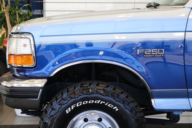 1997 Ford F-250 XLT 1-OWNER* 100% RUST FREE* 71K ACTUAL MILES* 7.5L WITH 5-SPD MANUAL* LINEX BED LINER* FACTORY 2-TONE* NEW 35 " BFG KO3s W/ ALCOA's* FRESH SERVICE* COOLANT FLUSH - AC SERVICE - NEW FLUIDS - Photo 48 - Portland, OR 97230