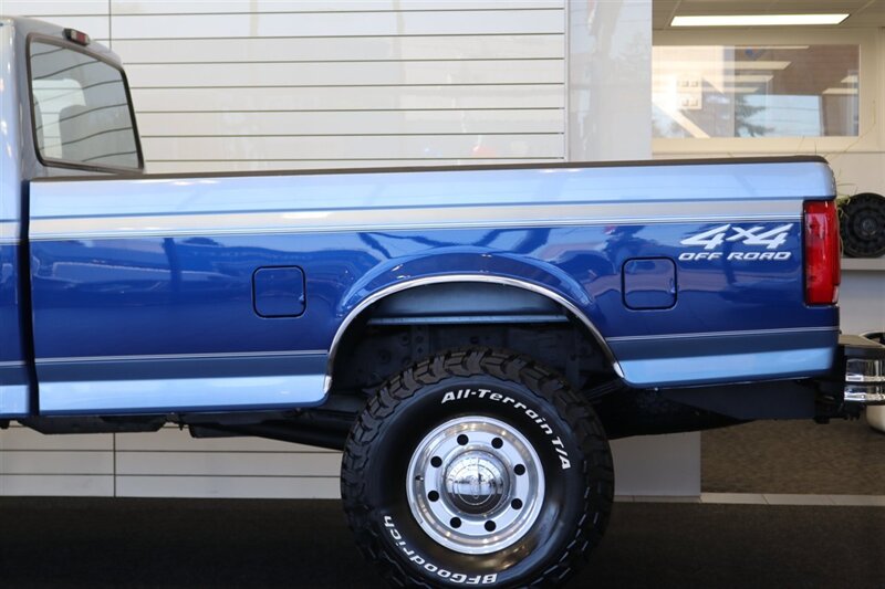 1997 Ford F-250 XLT 1-OWNER* 100% RUST FREE* 71K ACTUAL MILES* 7.5L WITH 5-SPD MANUAL* LINEX BED LINER* FACTORY 2-TONE* NEW 35 " BFG KO3s W/ ALCOA's* FRESH SERVICE* COOLANT FLUSH - AC SERVICE - NEW FLUIDS - Photo 52 - Portland, OR 97230