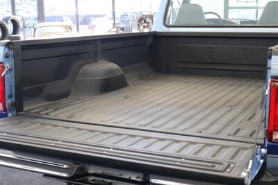1997 Ford F-250 XLT 1-OWNER* 100% RUST FREE* 71K ACTUAL MILES* 7.5L WITH 5-SPD MANUAL* LINEX BED LINER* FACTORY 2-TONE* NEW 35 " BFG KO3s W/ ALCOA's* FRESH SERVICE* COOLANT FLUSH - AC SERVICE - NEW FLUIDS - Photo 43 - Portland, OR 97230