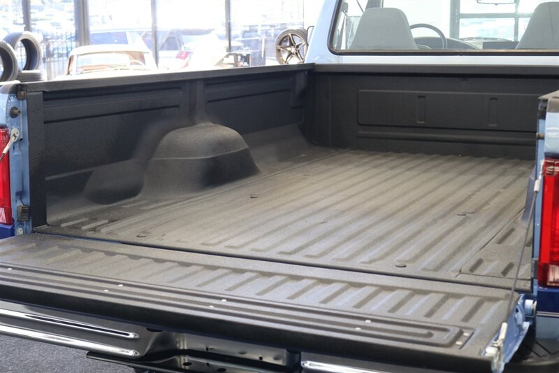 1997 Ford F-250 XLT 1-OWNER* 100% RUST FREE* 71K ACTUAL MILES* 7.5L WITH 5-SPD MANUAL* LINEX BED LINER* FACTORY 2-TONE* NEW 35 " BFG KO3s W/ ALCOA's* FRESH SERVICE* COOLANT FLUSH - AC SERVICE - NEW FLUIDS - Photo 43 - Portland, OR 97230