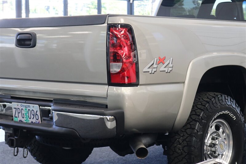 2003 Chevrolet Silverado 2500 LT 1-OWNER* 100% RUST & CORROSION FREE* 61K ORIGINAL MILES* LONG BED* BIG BLOCK 8.1L* LT 4X4* NEW 2.5 " LEVEL KIT W/BILSTEIN 5100* NEW 34 "BFG KO3 10-PLYS*LINEX BED LINER* SERVICED - Photo 48 - Portland, OR 97230