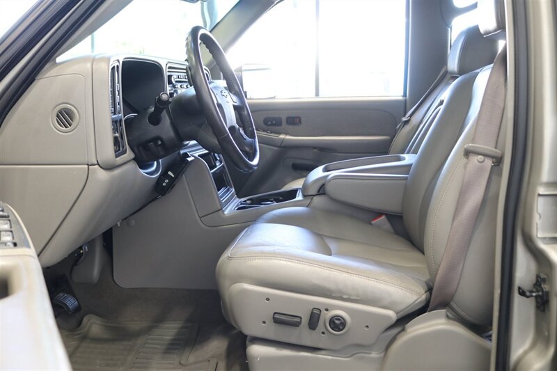 2003 Chevrolet Silverado 2500 LT 1-OWNER* 100% RUST & CORROSION FREE* 61K ORIGINAL MILES* LONG BED* BIG BLOCK 8.1L* LT 4X4* NEW 2.5 " LEVEL KIT W/BILSTEIN 5100* NEW 34 "BFG KO3 10-PLYS*LINEX BED LINER* SERVICED - Photo 74 - Portland, OR 97230