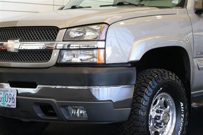 2003 Chevrolet Silverado 2500 LT 1-OWNER* 100% RUST & CORROSION FREE* 61K ORIGINAL MILES* LONG BED* BIG BLOCK 8.1L* LT 4X4* NEW 2.5 " LEVEL KIT W/BILSTEIN 5100* NEW 34 "BFG KO3 10-PLYS*LINEX BED LINER* SERVICED - Photo 12 - Portland, OR 97230
