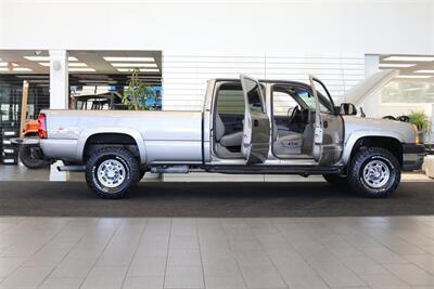 2003 Chevrolet Silverado 2500 LT 1-OWNER* 100% RUST & CORROSION FREE* 61K ORIGINAL MILES* LONG BED* BIG BLOCK 8.1L* LT 4X4* NEW 2.5 " LEVEL KIT W/BILSTEIN 5100* NEW 34 "BFG KO3 10-PLYS*LINEX BED LINER* SERVICED - Photo 11 - Portland, OR 97230