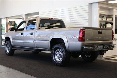 2003 Chevrolet Silverado 2500 LT 1-OWNER* 100% RUST & CORROSION FREE* 61K ORIGINAL MILES* LONG BED* BIG BLOCK 8.1L* LT 4X4* NEW 2.5 " LEVEL KIT W/BILSTEIN 5100* NEW 34 "BFG KO3 10-PLYS*LINEX BED LINER* SERVICED - Photo 6 - Portland, OR 97230