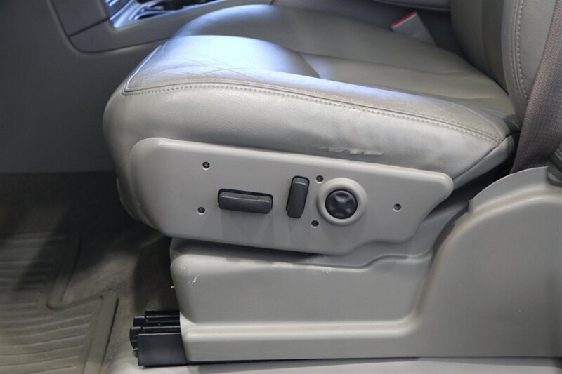 2003 Chevrolet Silverado 2500 LT 1-OWNER* 100% RUST & CORROSION FREE* 61K ORIGINAL MILES* LONG BED* BIG BLOCK 8.1L* LT 4X4* NEW 2.5 " LEVEL KIT W/BILSTEIN 5100* NEW 34 "BFG KO3 10-PLYS*LINEX BED LINER* SERVICED - Photo 76 - Portland, OR 97230