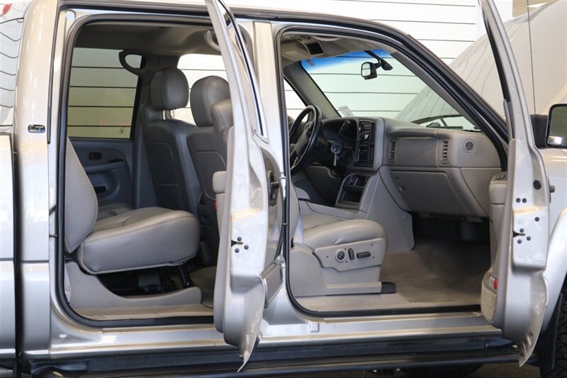 2003 Chevrolet Silverado 2500 LT 1-OWNER* 100% RUST & CORROSION FREE* 61K ORIGINAL MILES* LONG BED* BIG BLOCK 8.1L* LT 4X4* NEW 2.5 " LEVEL KIT W/BILSTEIN 5100* NEW 34 "BFG KO3 10-PLYS*LINEX BED LINER* SERVICED - Photo 51 - Portland, OR 97230