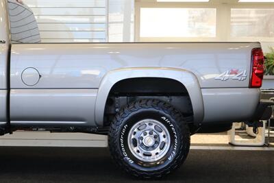 2003 Chevrolet Silverado 2500 LT 1-OWNER* 100% RUST & CORROSION FREE* 61K ORIGINAL MILES* LONG BED* BIG BLOCK 8.1L* LT 4X4* NEW 2.5 " LEVEL KIT W/BILSTEIN 5100* NEW 34 "BFG KO3 10-PLYS*LINEX BED LINER* SERVICED - Photo 58 - Portland, OR 97230