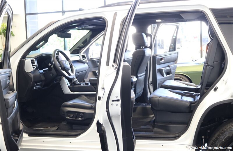 2024 Toyota Sequoia Platinum   - Photo 11 - Portland, OR 97230
