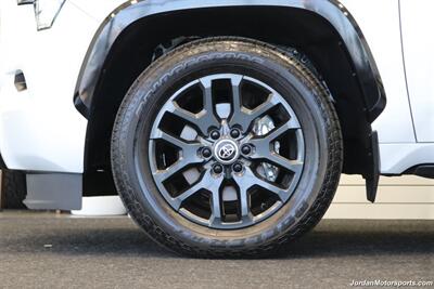 2024 Toyota Sequoia Platinum   - Photo 62 - Portland, OR 97230