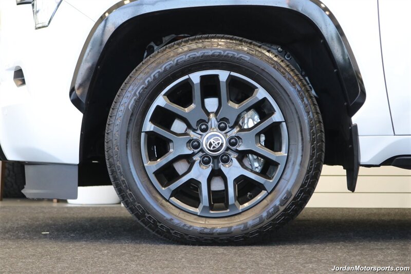 2024 Toyota Sequoia Platinum   - Photo 62 - Portland, OR 97230