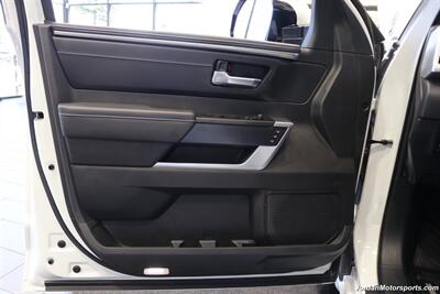 2024 Toyota Sequoia Platinum   - Photo 76 - Portland, OR 97230