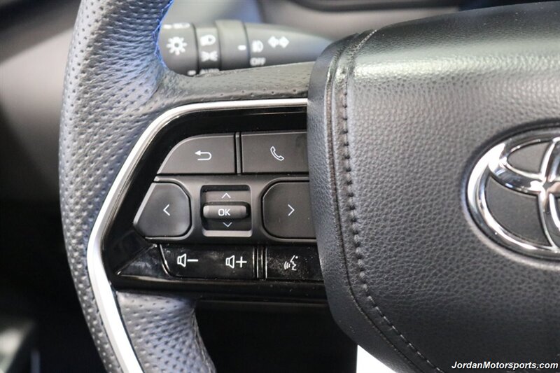 2024 Toyota Sequoia Platinum   - Photo 56 - Portland, OR 97230