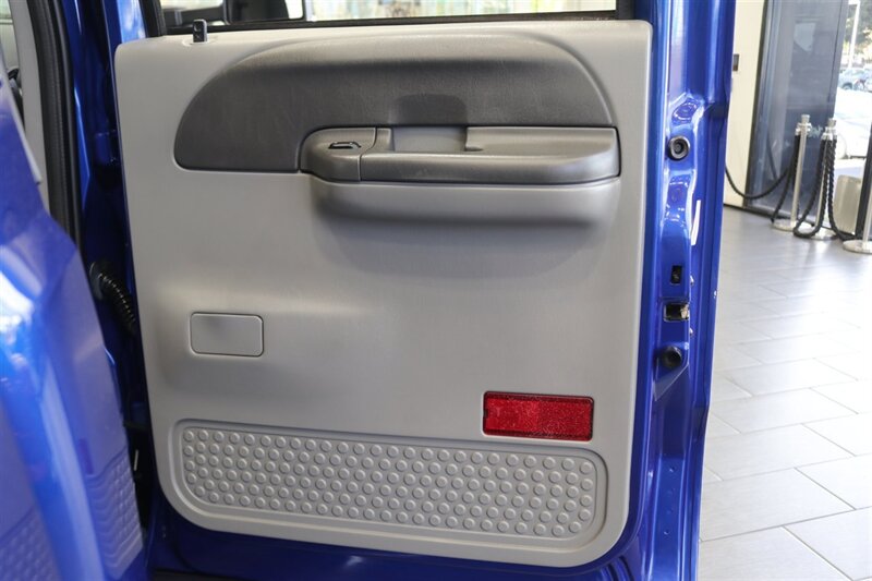 2003 Ford F-350 Super Duty XLT 4dr Crew Cab XLT   - Photo 69 - Portland, OR 97230