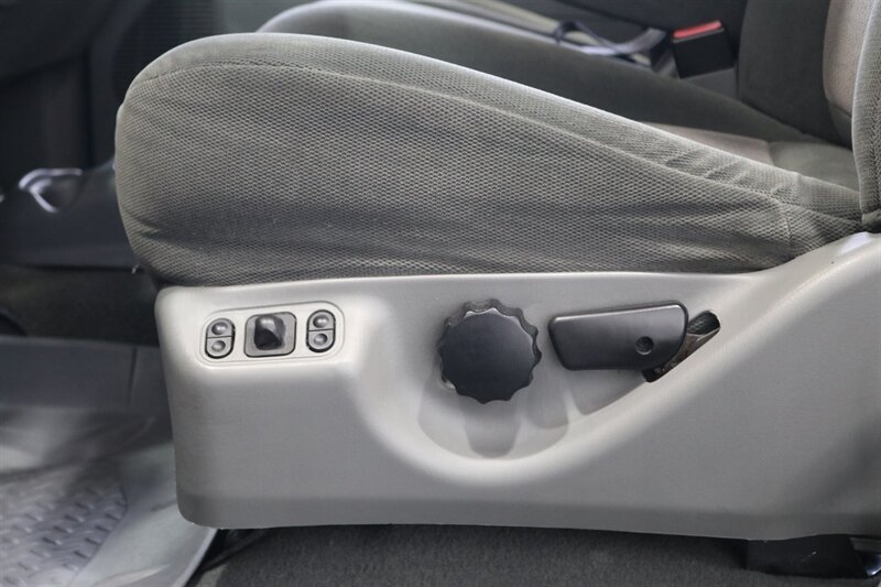 2003 Ford F-350 Super Duty XLT 4dr Crew Cab XLT   - Photo 70 - Portland, OR 97230