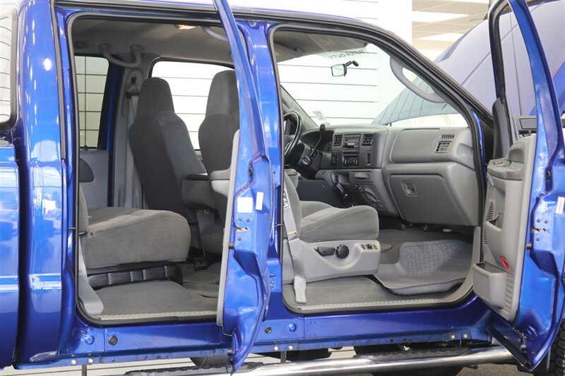 2003 Ford F-350 Super Duty XLT 4dr Crew Cab XLT   - Photo 57 - Portland, OR 97230