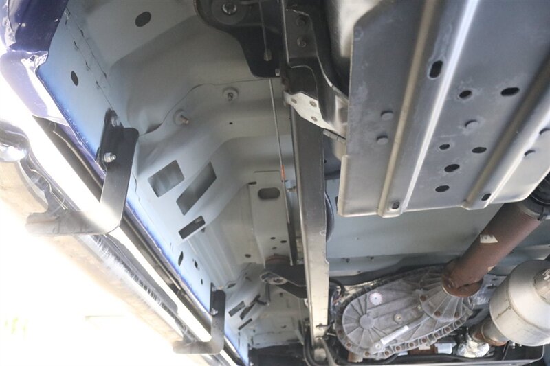 2003 Ford F-350 Super Duty XLT 4dr Crew Cab XLT   - Photo 22 - Portland, OR 97230