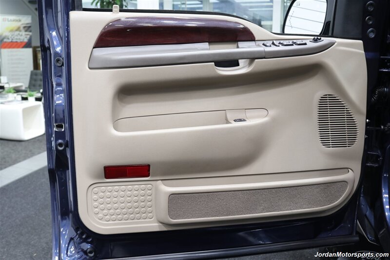 2004 Ford Excursion Eddie Bauer  1-OWNER* 73K MLS* 100% RUST FREE* NEW 100% ENGINE BULLT PROOFING* NEW 2.5 " BILSTEIN 5100 SHOCKS* NEW 35 "BFG KO3 10-PLY TIRES* S&B INTAKE* 4 " EXHAUST* 100% RUST FREE* REAR CAPTAINS* MOON ROOF - Photo 64 - Portland, OR 97230