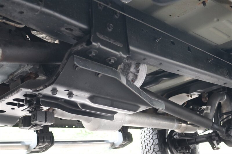 2005 Ford Excursion Limited  1-CALIFORNIA OWNER* 100% RUST FREE* NEW ENGINE BULLET PROOF SERVICE W/ ARP HEAD STUDS* BILSTEIN 4 " LIFT* BFGs* FULL SERVICE - Photo 24 - Portland, OR 97230