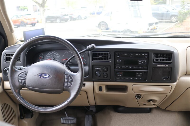 2005 Ford Excursion Limited  1-CALIFORNIA OWNER* 100% RUST FREE* NEW ENGINE BULLET PROOF SERVICE W/ ARP HEAD STUDS* BILSTEIN 4 " LIFT* BFGs* FULL SERVICE - Photo 12 - Portland, OR 97230